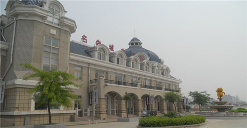 淄博名尚城市廣場(chǎng)-蜂巢芯空心樓蓋案例